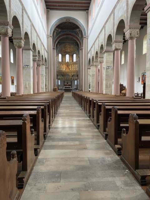 Beten in der Kirche