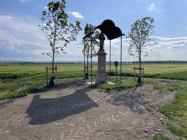 Kein Baum mehr an der Kapelle in Borsum